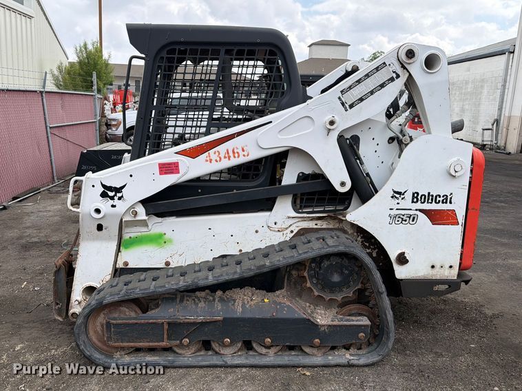 image for item FB8060 2018 Bobcat T650 tracked skid steer loader