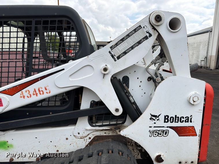 image for item FB8060 2018 Bobcat T650 tracked skid steer loader