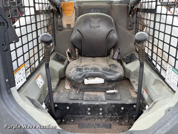 image for item FB8060 2018 Bobcat T650 tracked skid steer loader