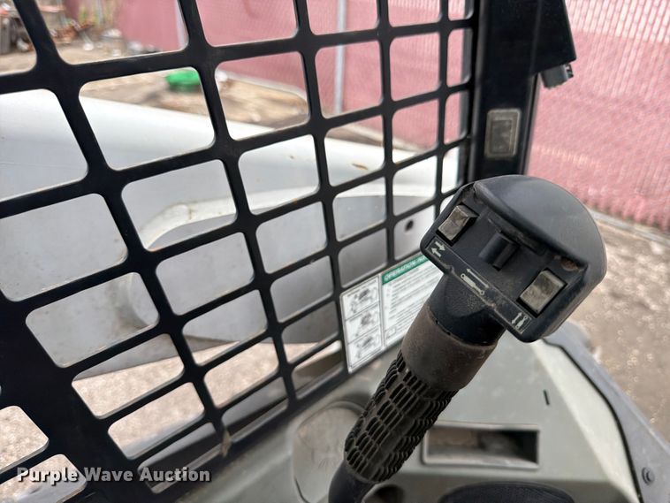 image for item FB8060 2018 Bobcat T650 tracked skid steer loader