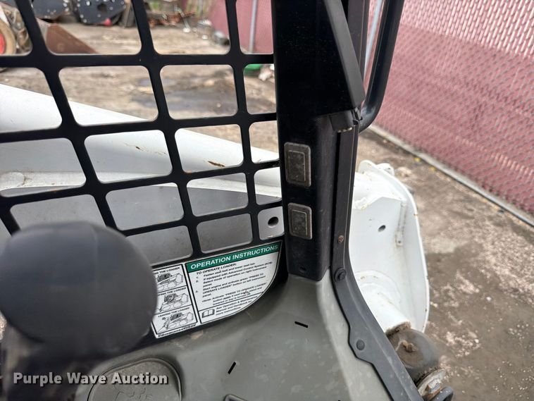 image for item FB8060 2018 Bobcat T650 tracked skid steer loader