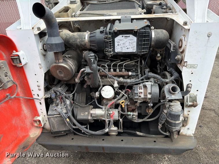 image for item FB8060 2018 Bobcat T650 tracked skid steer loader