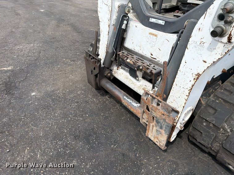 image for item FB8061 2016 Bobcat T750 tracked skid steer loader