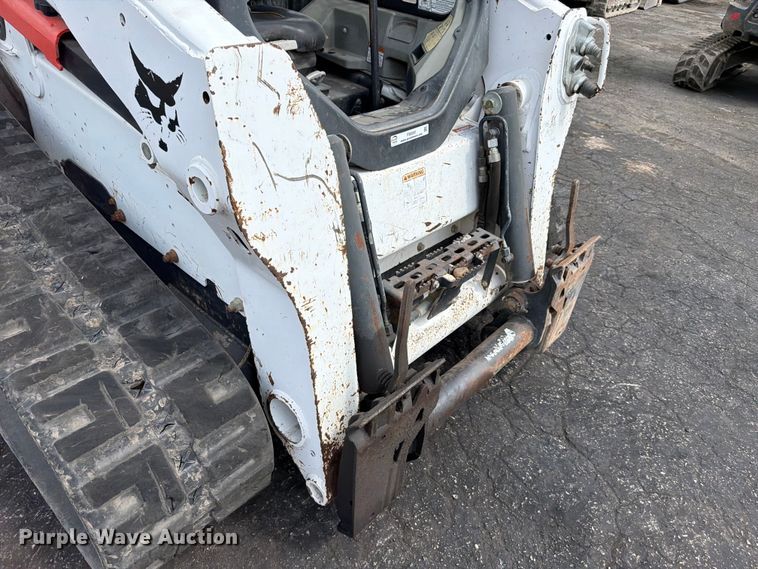 image for item FB8061 2016 Bobcat T750 tracked skid steer loader