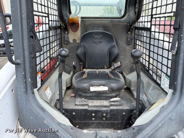 image for item FB8061 2016 Bobcat T750 tracked skid steer loader