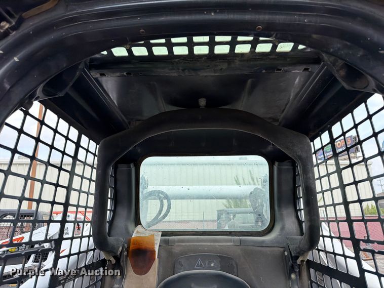 image for item FB8061 2016 Bobcat T750 tracked skid steer loader