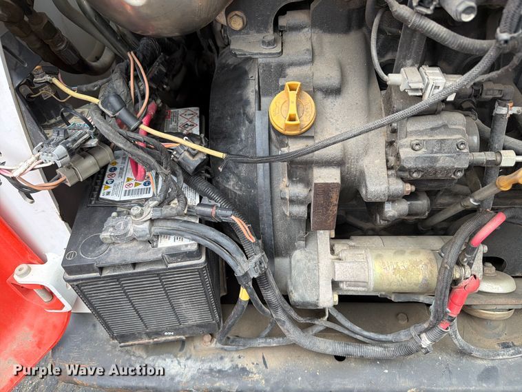 image for item FB8061 2016 Bobcat T750 tracked skid steer loader