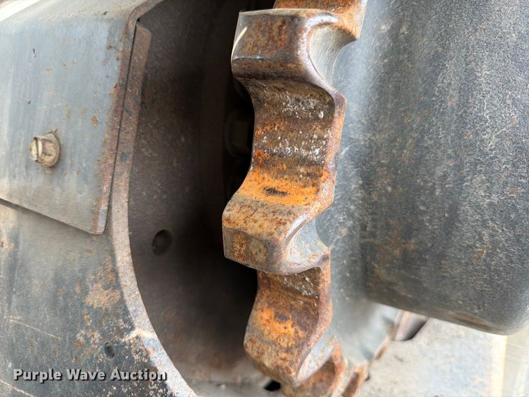 image for item FB8061 2016 Bobcat T750 tracked skid steer loader