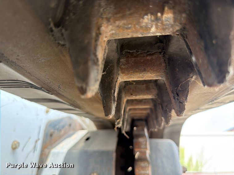 image for item FB8061 2016 Bobcat T750 tracked skid steer loader