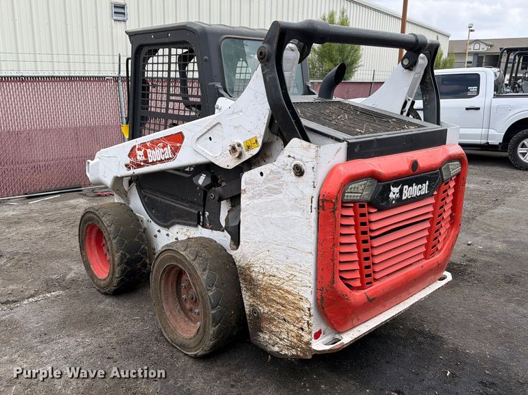 image for item FB8062 2020 Bobcat S64 skid steer loader