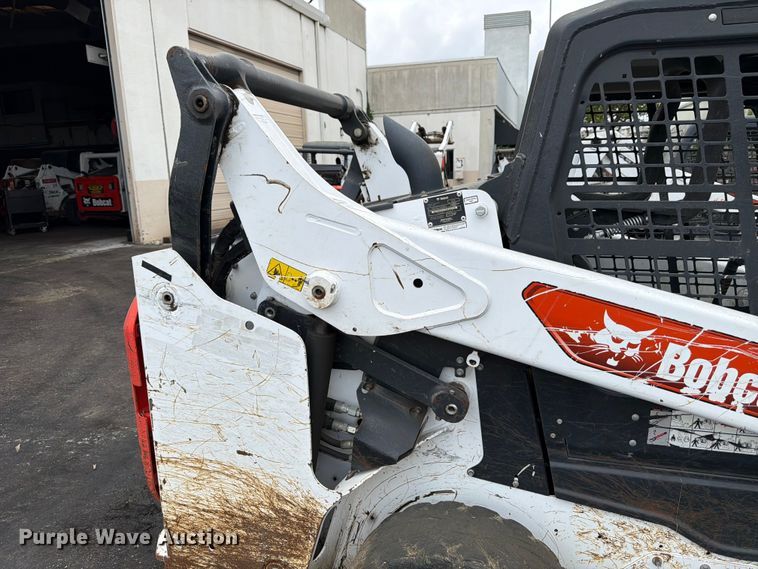 image for item FB8062 2020 Bobcat S64 skid steer loader