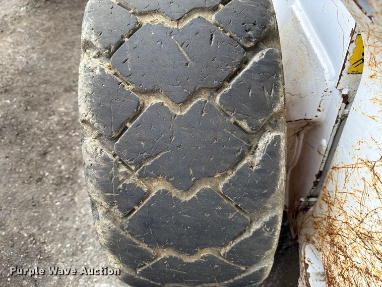 image for item FB8062 2020 Bobcat S64 skid steer loader