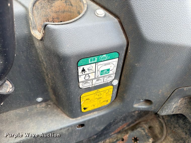 image for item FB8063 2021 Bobcat S64 skid steer loader