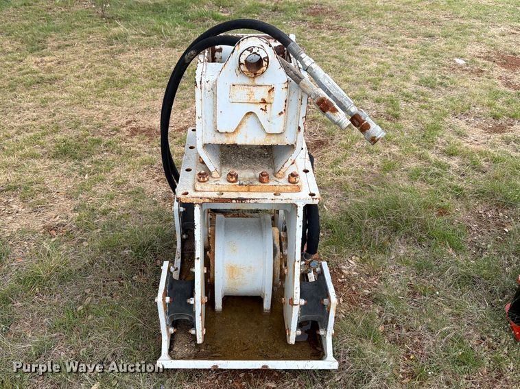 image for item FB8079 FRD HP75FT plate compactor