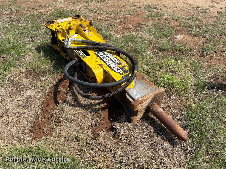 image for item FB8093 Maverick 2250HSP breaker