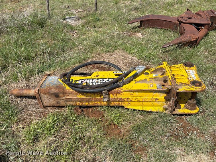 image for item FB8093 Maverick 2250HSP breaker