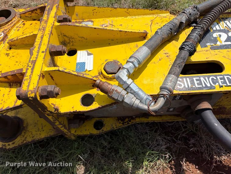 image for item FB8093 Maverick 2250HSP breaker