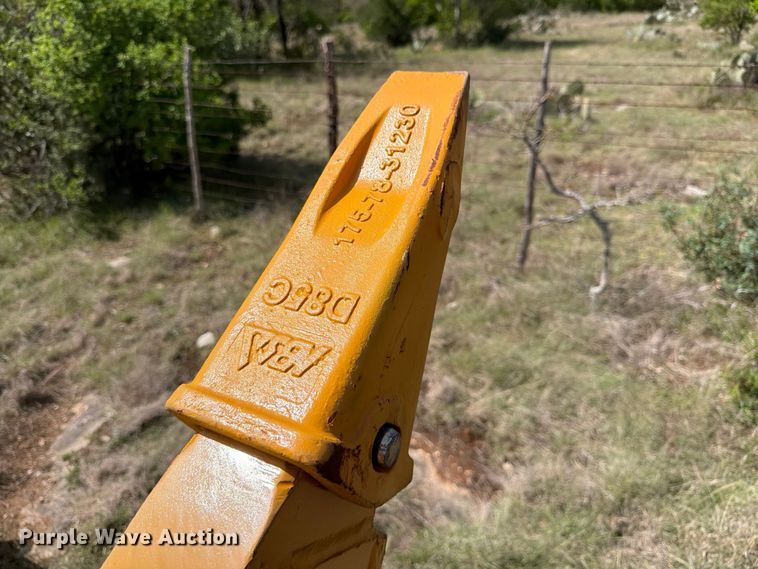 image for item FB8098 2025 GIYI Cat 320 Excavator ripper