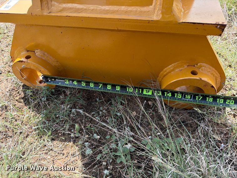 image for item FB8098 2025 GIYI Cat 320 Excavator ripper