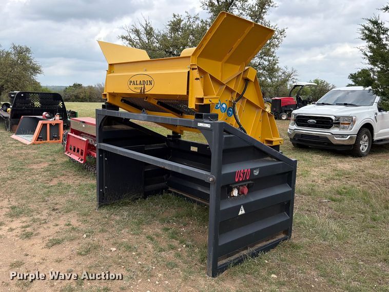 image for item FB8102 Paladin Industrial US70 screen