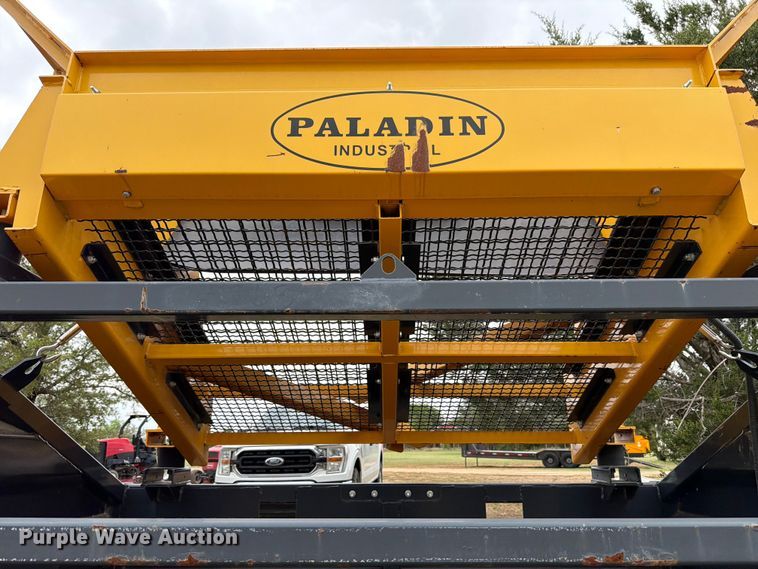 image for item FB8102 Paladin Industrial US70 screen