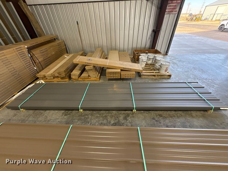 image for item FC2091 (96) sheets of metal siding/roofing