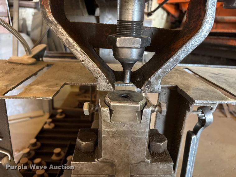 image for item FC2121 Buffalo Structural iron worker