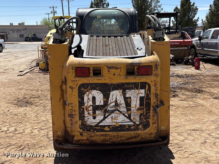 image for item FC2137 2007 Caterpillar 246C skid steer loader
