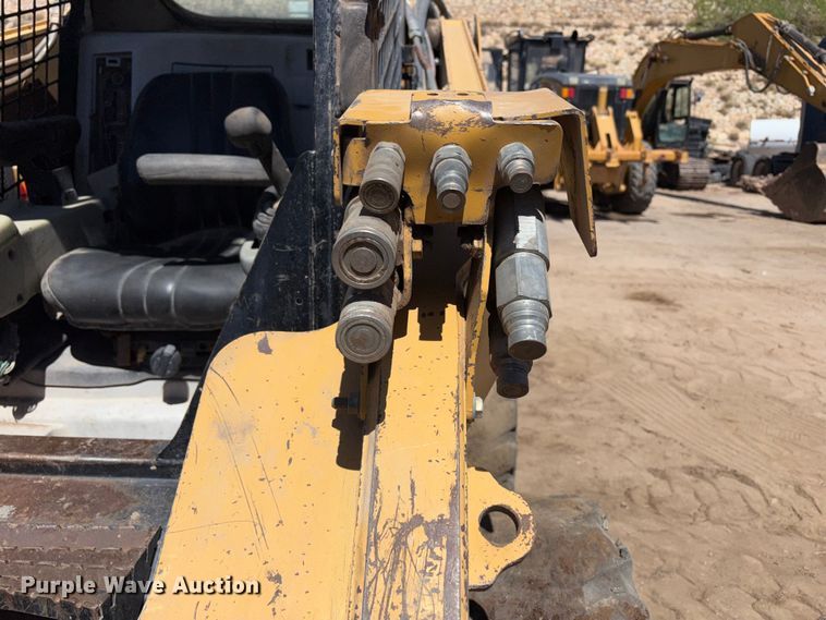 image for item FC2137 2007 Caterpillar 246C skid steer loader