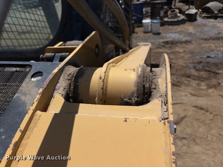 image for item FC2137 2007 Caterpillar 246C skid steer loader