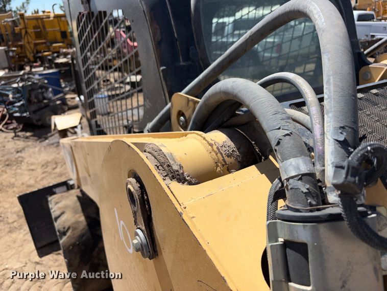 image for item FC2137 2007 Caterpillar 246C skid steer loader