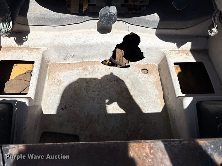 image for item FC2137 2007 Caterpillar 246C skid steer loader