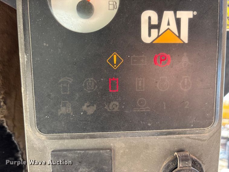 image for item FC2137 2007 Caterpillar 246C skid steer loader