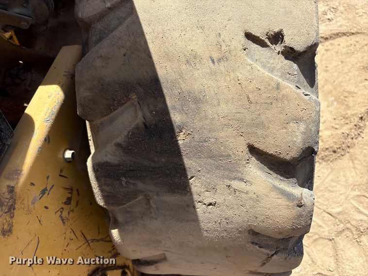 image for item FC2137 2007 Caterpillar 246C skid steer loader