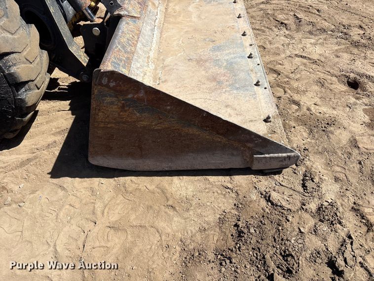 image for item FC2138 2011 New Holland L225 skid steer loader