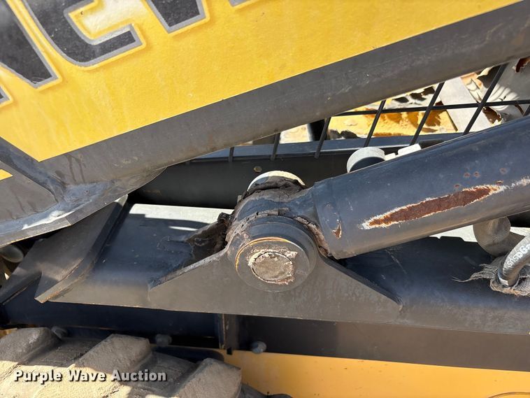 image for item FC2138 2011 New Holland L225 skid steer loader