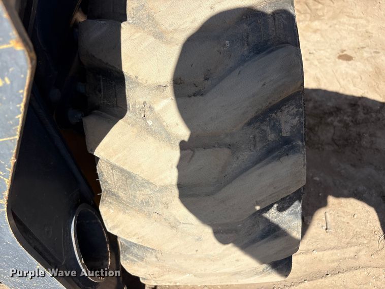 image for item FC2138 2011 New Holland L225 skid steer loader