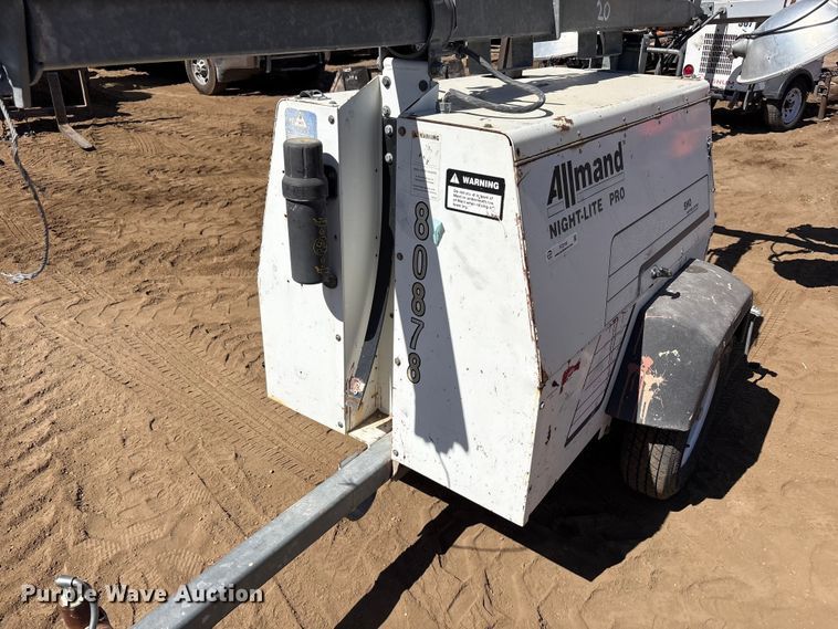 image for item FC2140 Allmand Night-lite Pro light plant