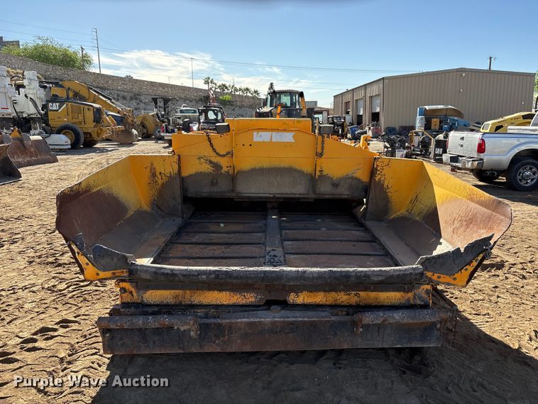 image for item FC2143 LeeBoy L8500T paver