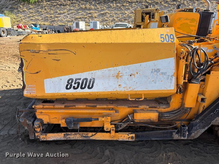 image for item FC2143 LeeBoy L8500T paver