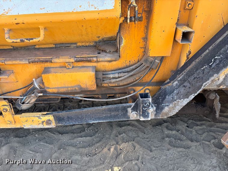 image for item FC2143 LeeBoy L8500T paver