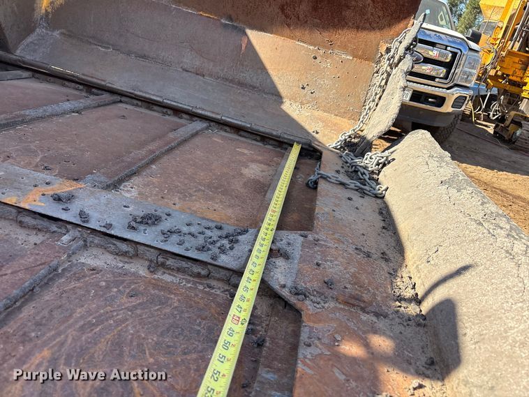 image for item FC2143 LeeBoy L8500T paver