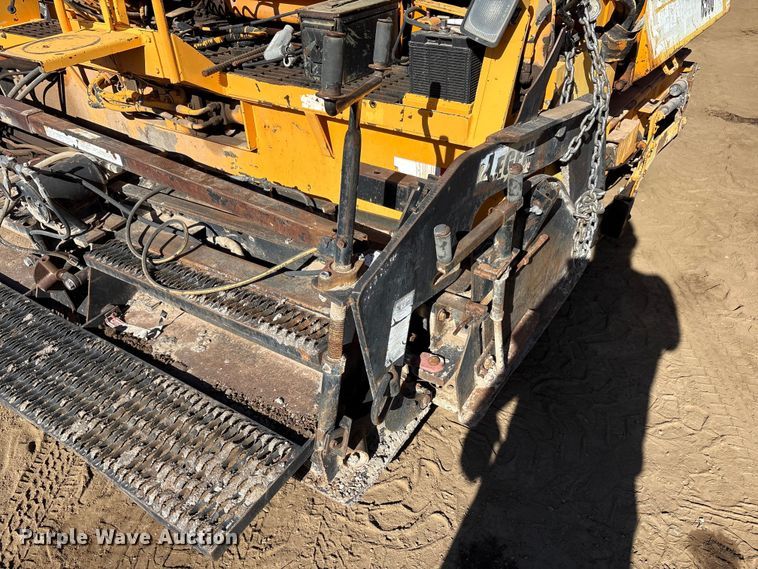 image for item FC2143 LeeBoy L8500T paver