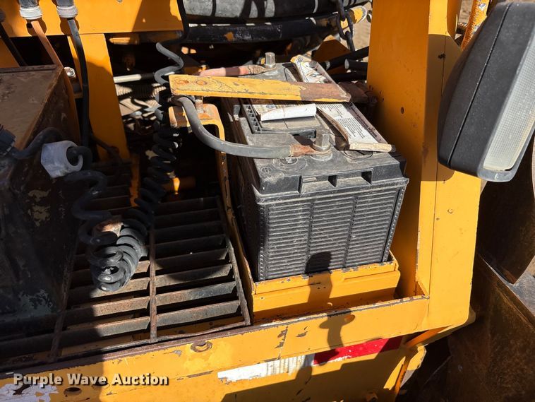 image for item FC2143 LeeBoy L8500T paver