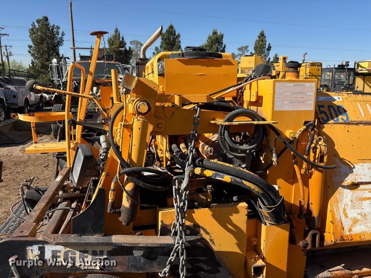 image for item FC2143 LeeBoy L8500T paver