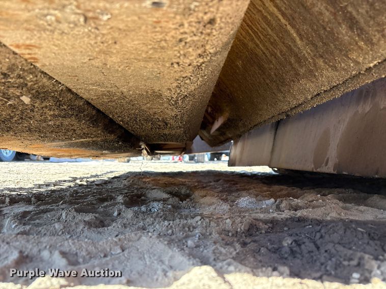 image for item FC2143 LeeBoy L8500T paver