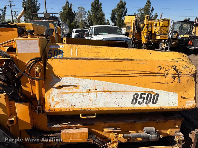 image for item FC2143 LeeBoy L8500T paver