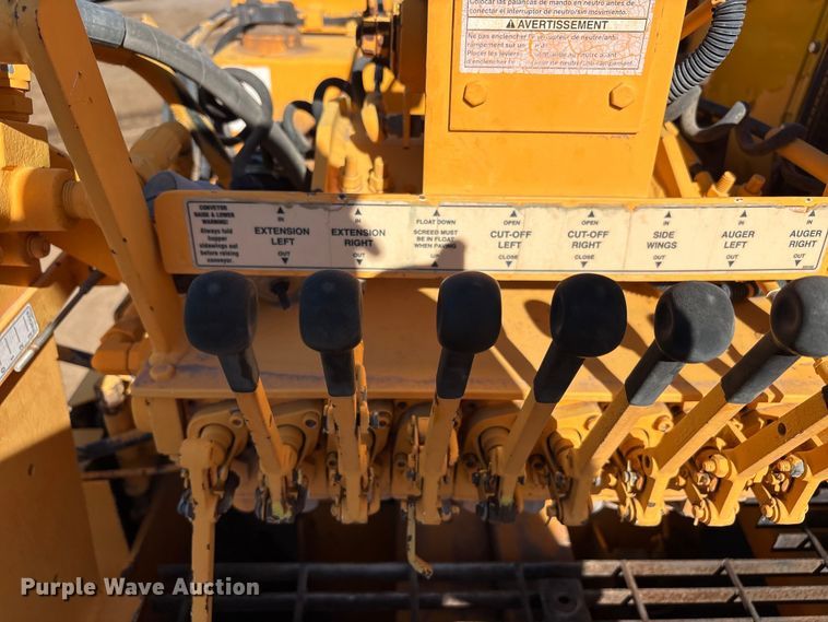 image for item FC2143 LeeBoy L8500T paver