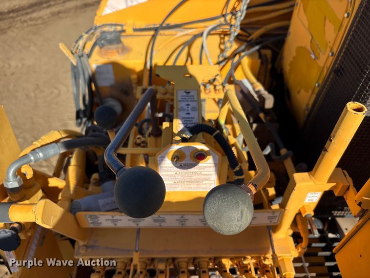 image for item FC2143 LeeBoy L8500T paver