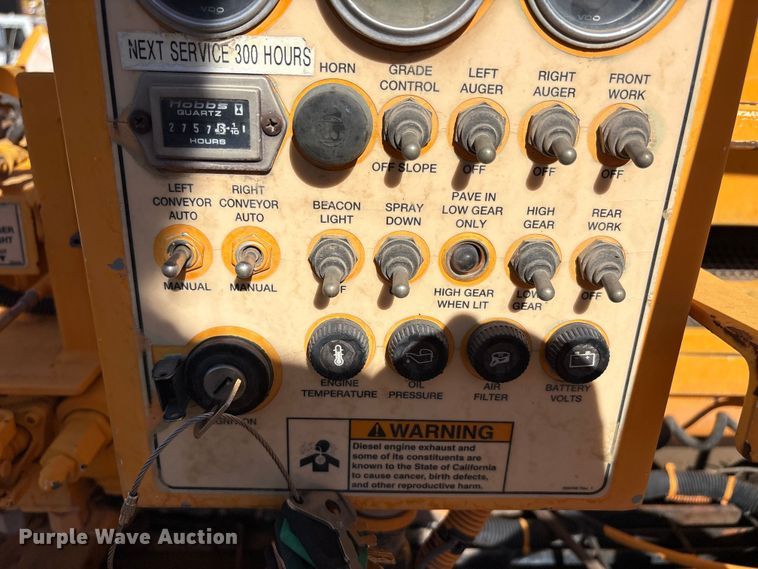 image for item FC2143 LeeBoy L8500T paver